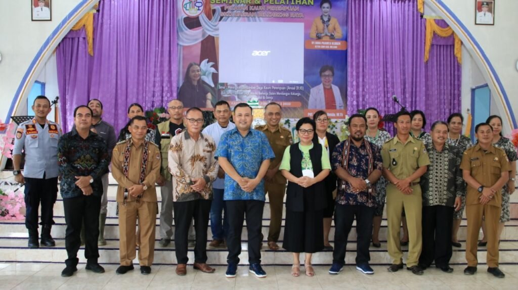 Pembukaan Seminar dan Pelatihan Pelayan Kaum Perempuan GKII Daerah Belimbing Raya