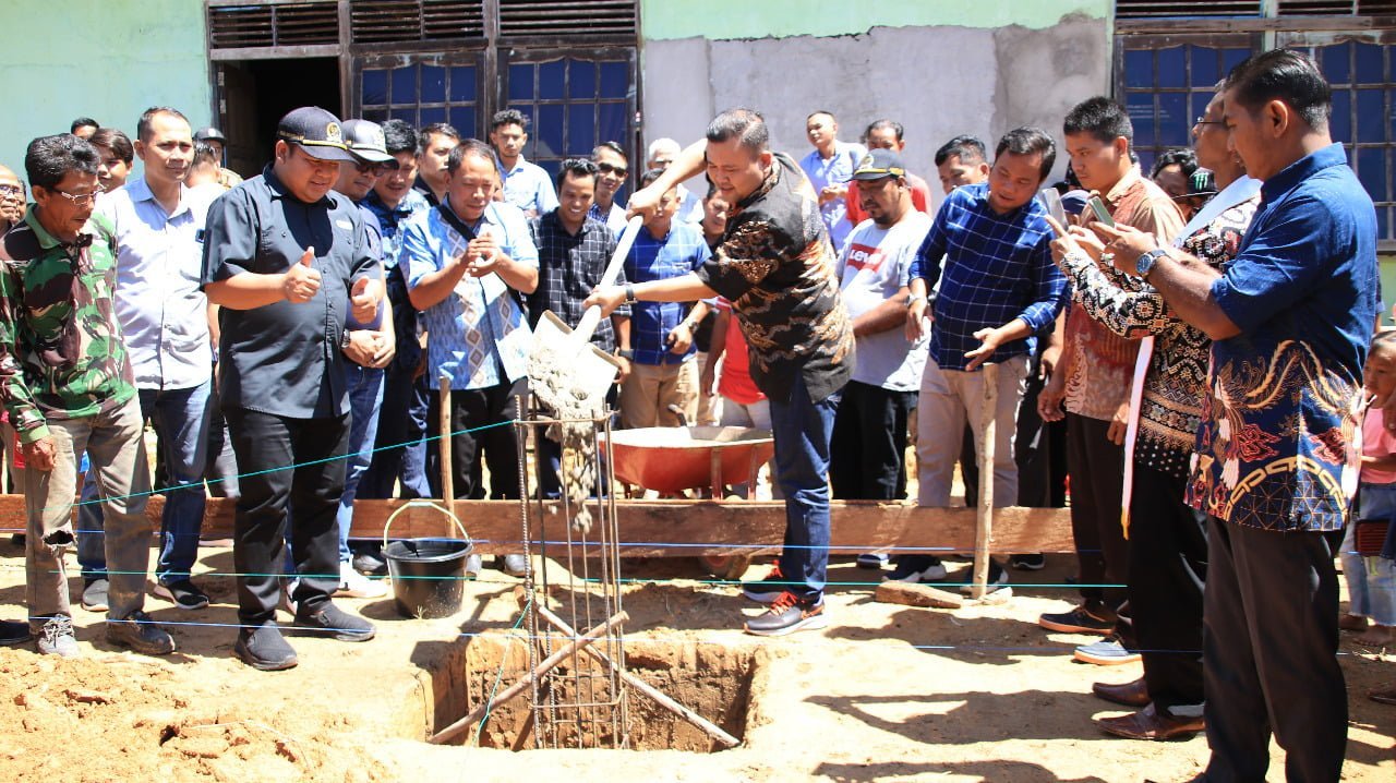 Peletakan Batu Pertama Pembangunan GKII Emaus Laman Togap