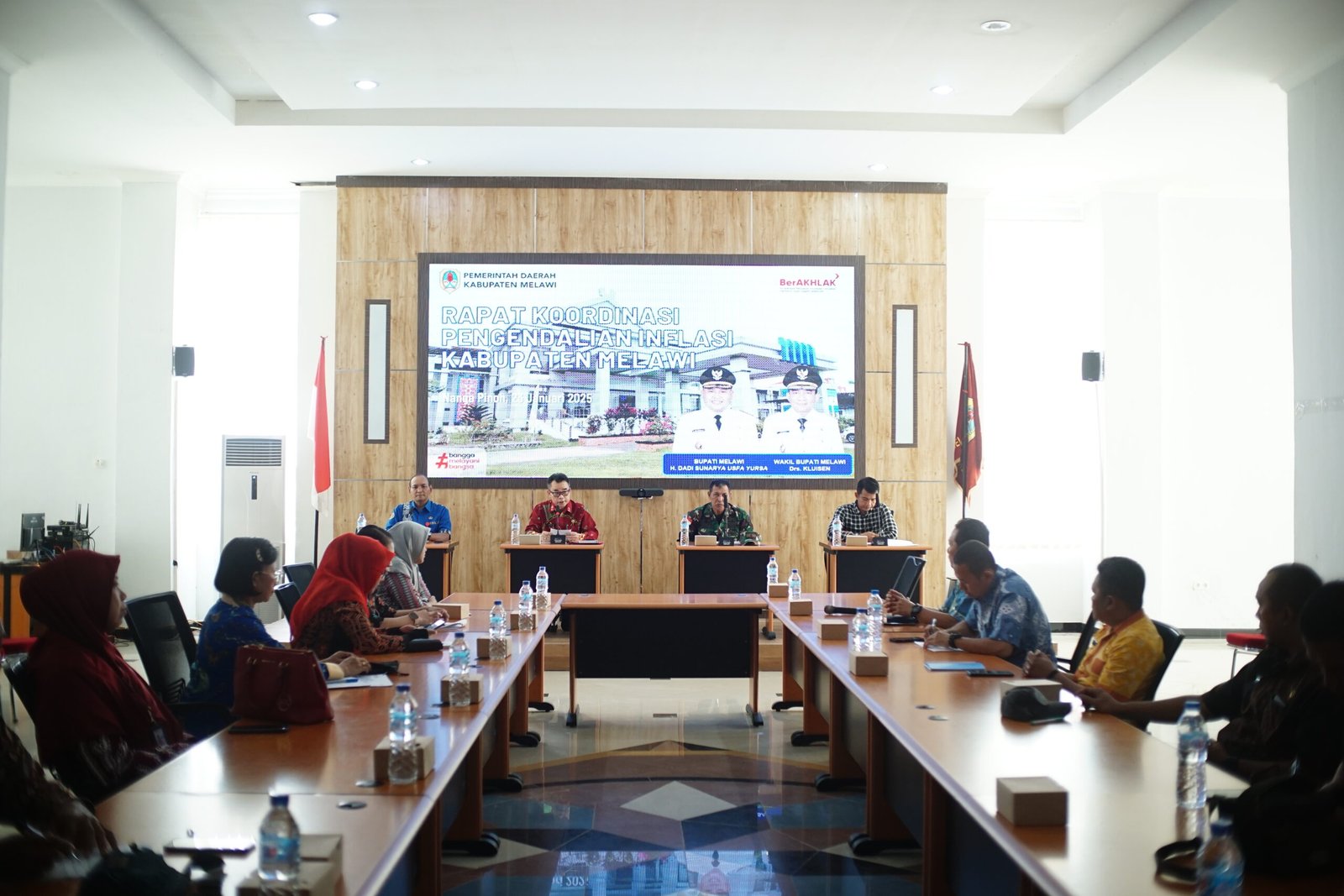 Sekda Melawi Membuka Kegiatan Rapat Koordinasi Tim Pengendalian Inflasi Daerah Kabupaten Melawi Tahun 2025