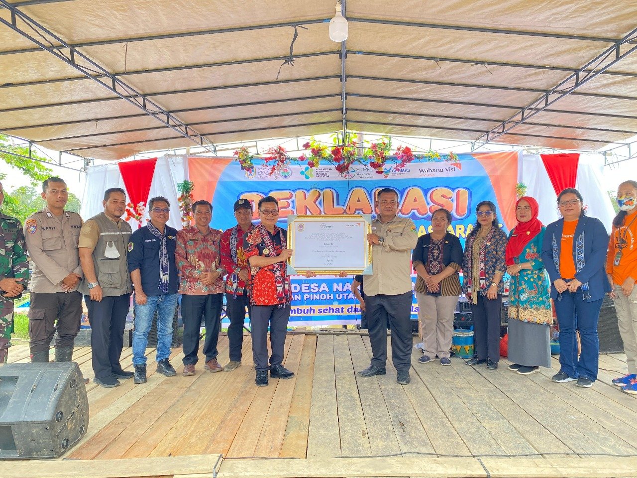 Wakil Bupati Melawi Hadiri Deklarasi ODF Desa Nanga Man, Kecamatan Pinoh Utara