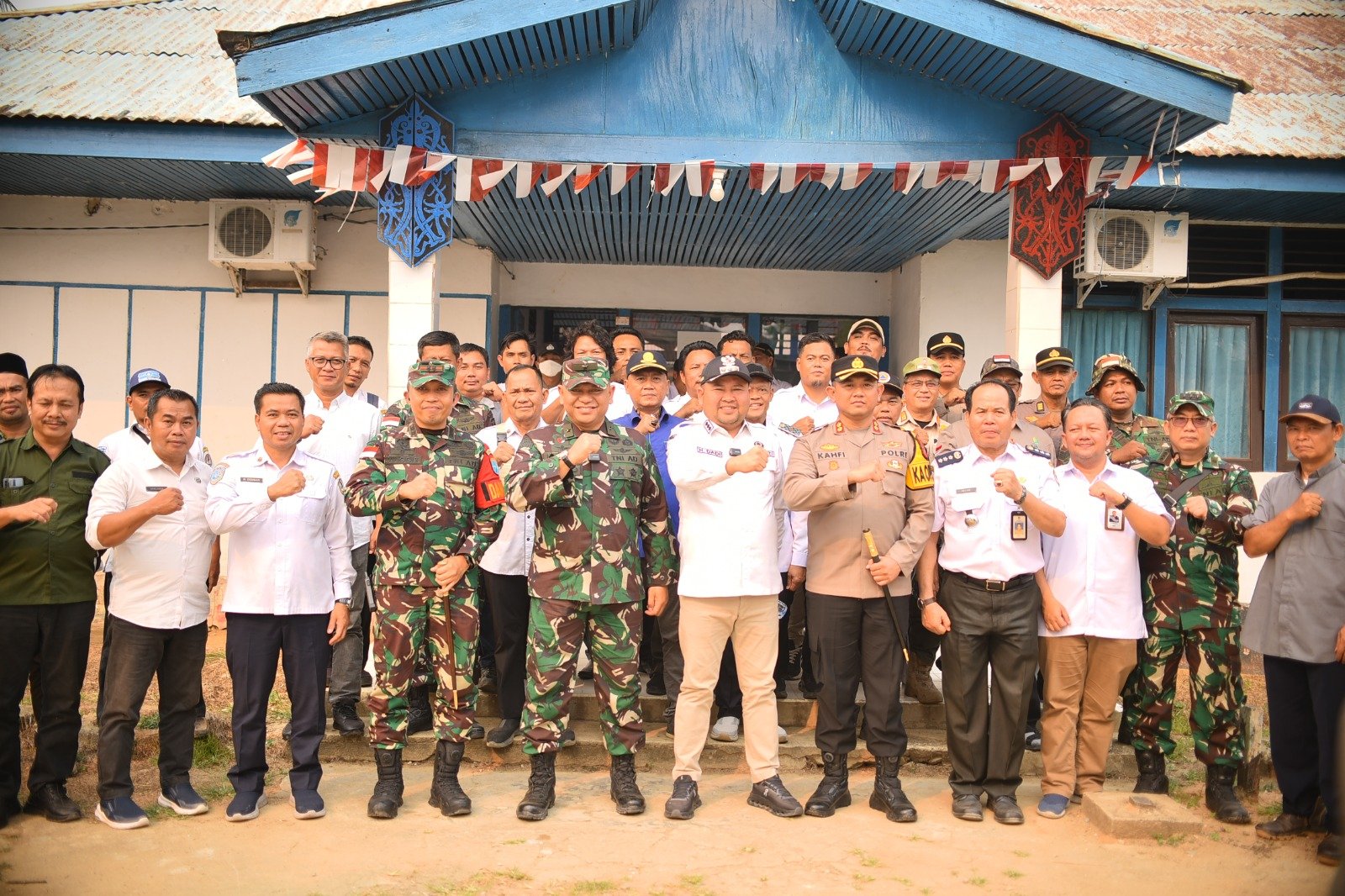 Bupati Melawi Monitoring dan Sosialisasi Karhutla di Menukung, Tekankan Pencegahan dan Respons Cepat